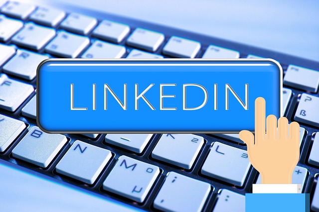 como anunciar no linkedin ads